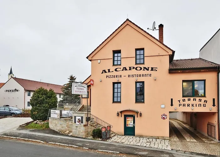 Al Capone Mnisek 게스트하우스